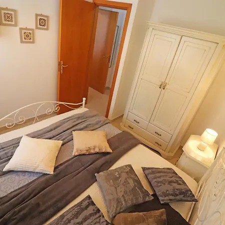 Delightful Caterinas House In Otranto
